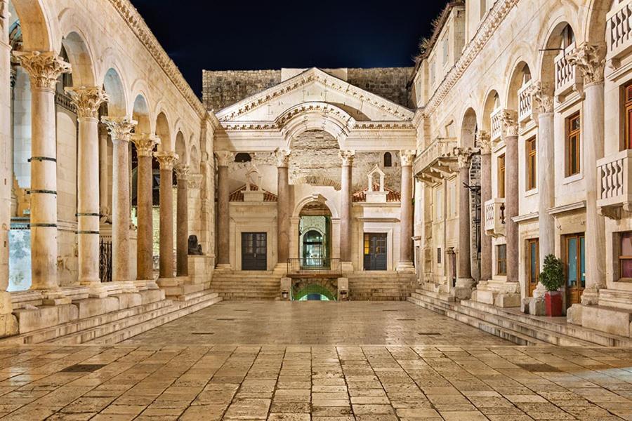 Luxury Apartment In Ancient City Split Exterior foto